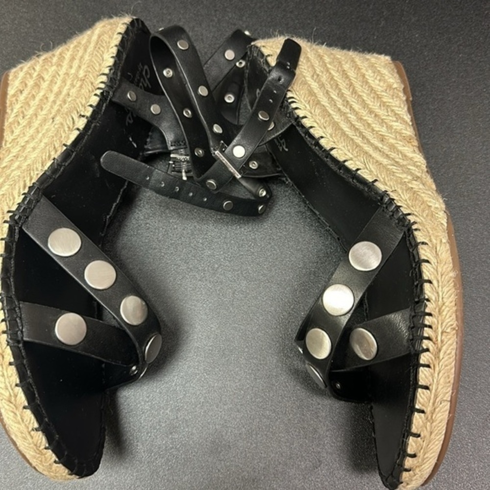 Charles David Black Studded open toe espadrille sandals with buckle 9.5